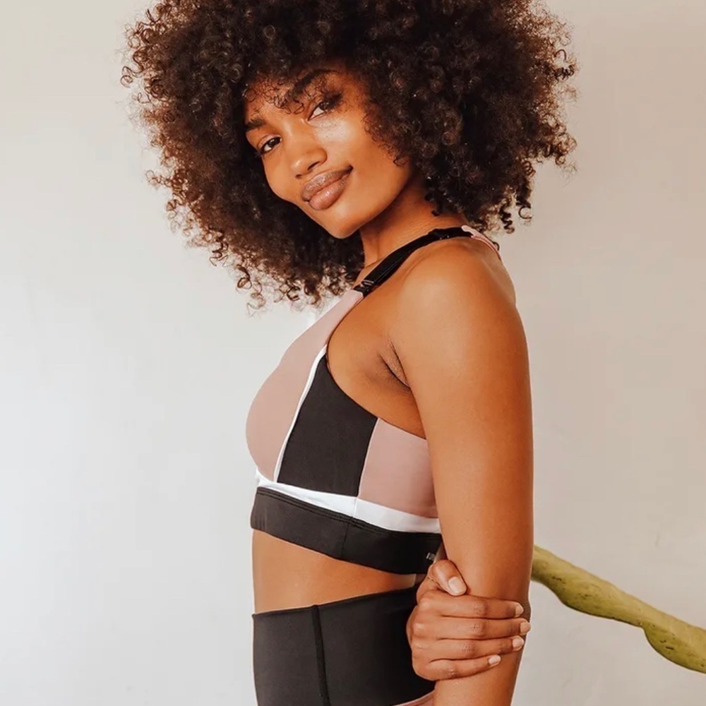All Fenix Ivy Beige Multi Color Block High-Impact Sports Bra